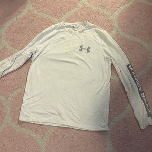 Under armour men’s loose fit large shirt
